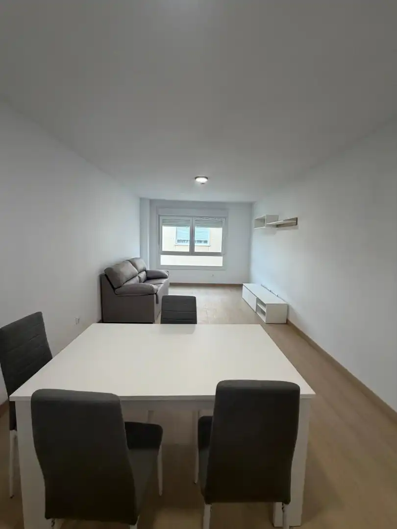 Habitación de Piso de alquiler en Camarena con Amueblado
