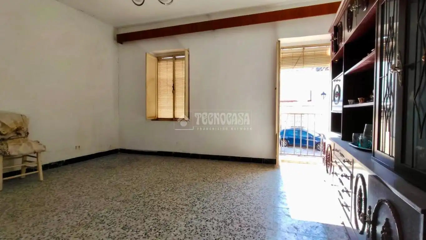 Sala d'estar de Casa o xalet en venda en Úbeda amb Calefacció i Terrassa