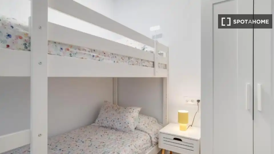 Room in Roche