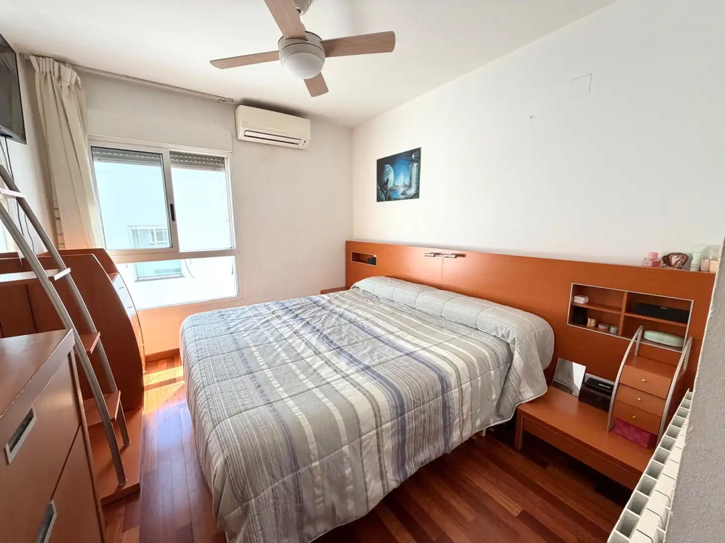 Bedroom of Attic for sale in Burjassot  with Air Conditioner, Heating and Terrace