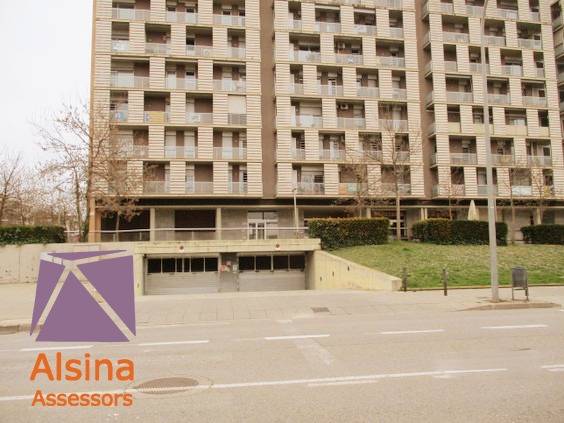 Garaje en Alquiler en Carrer Migdia, 137 en Eixample Sud – Migdia