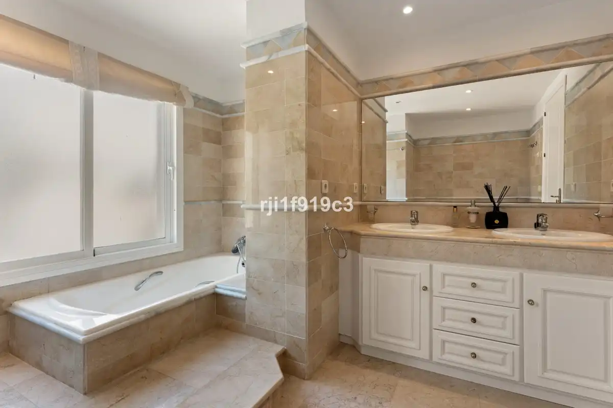 Appartement avec ascenseur à vendre à Elviria - Cabopino, imagen 9