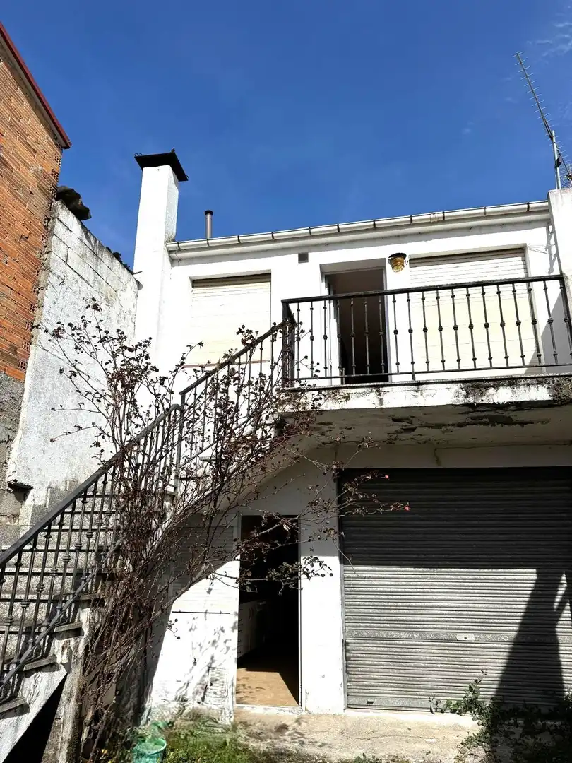Vista exterior de Casa adosada en venda en Verín