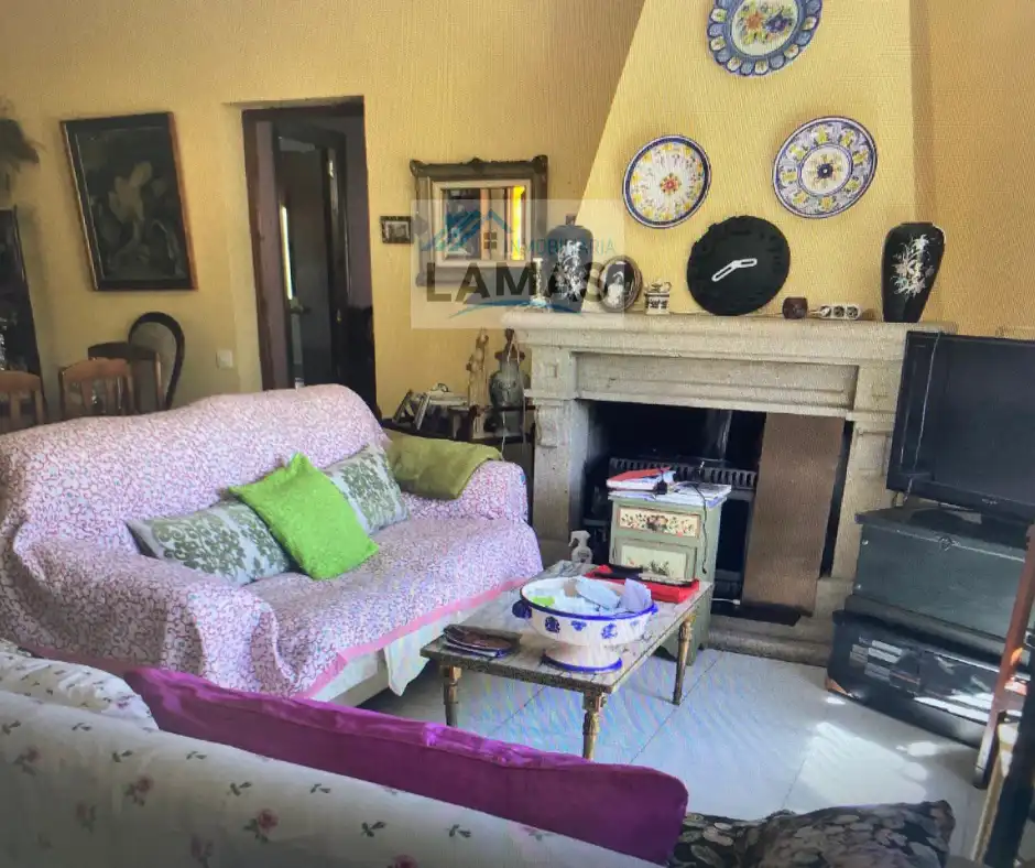 Casa rústica amb jardí en venda a N/A, imagen 3