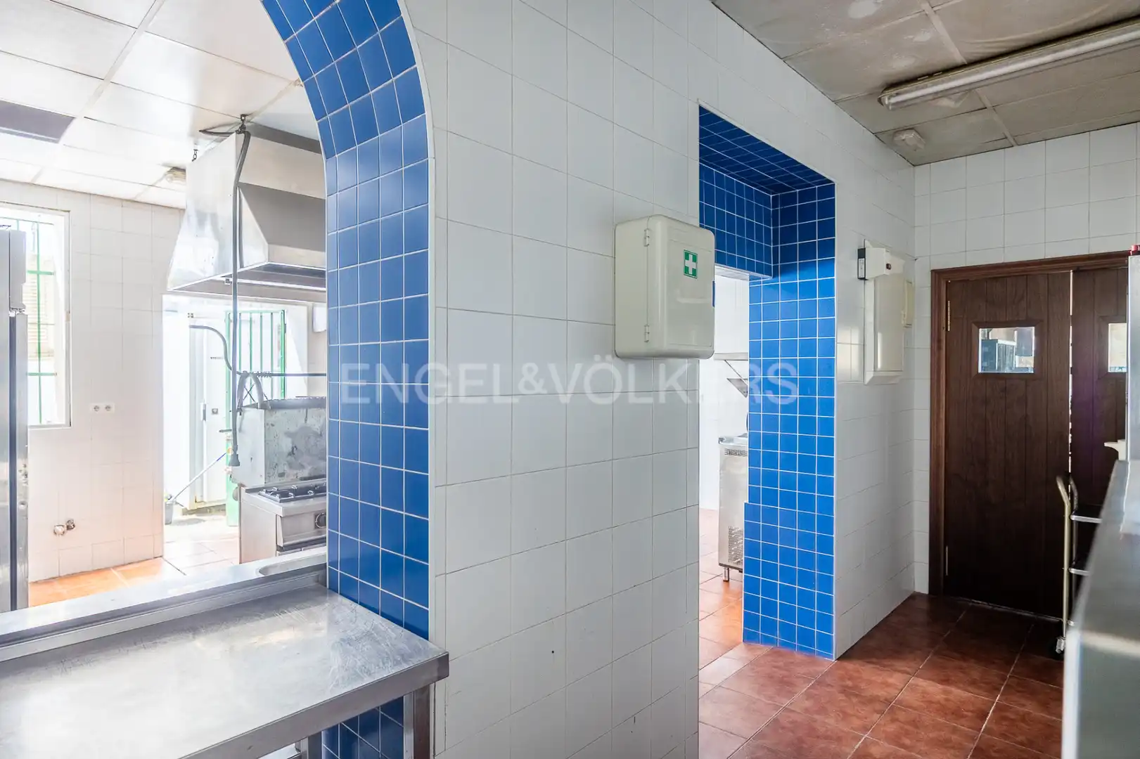 Kitchen of Commercial properties for sale in Villanueva del Ariscal  with Air Conditioner, Heating and Furnished