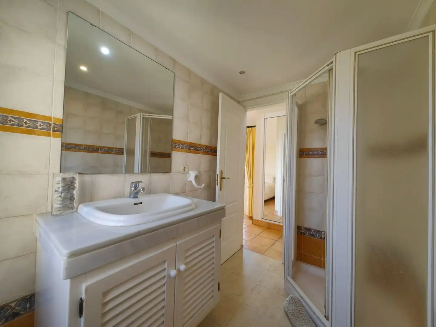 Bany de Casa o xalet en venda en Estepona amb Aire condicionat, Jardí privat i Terrassa