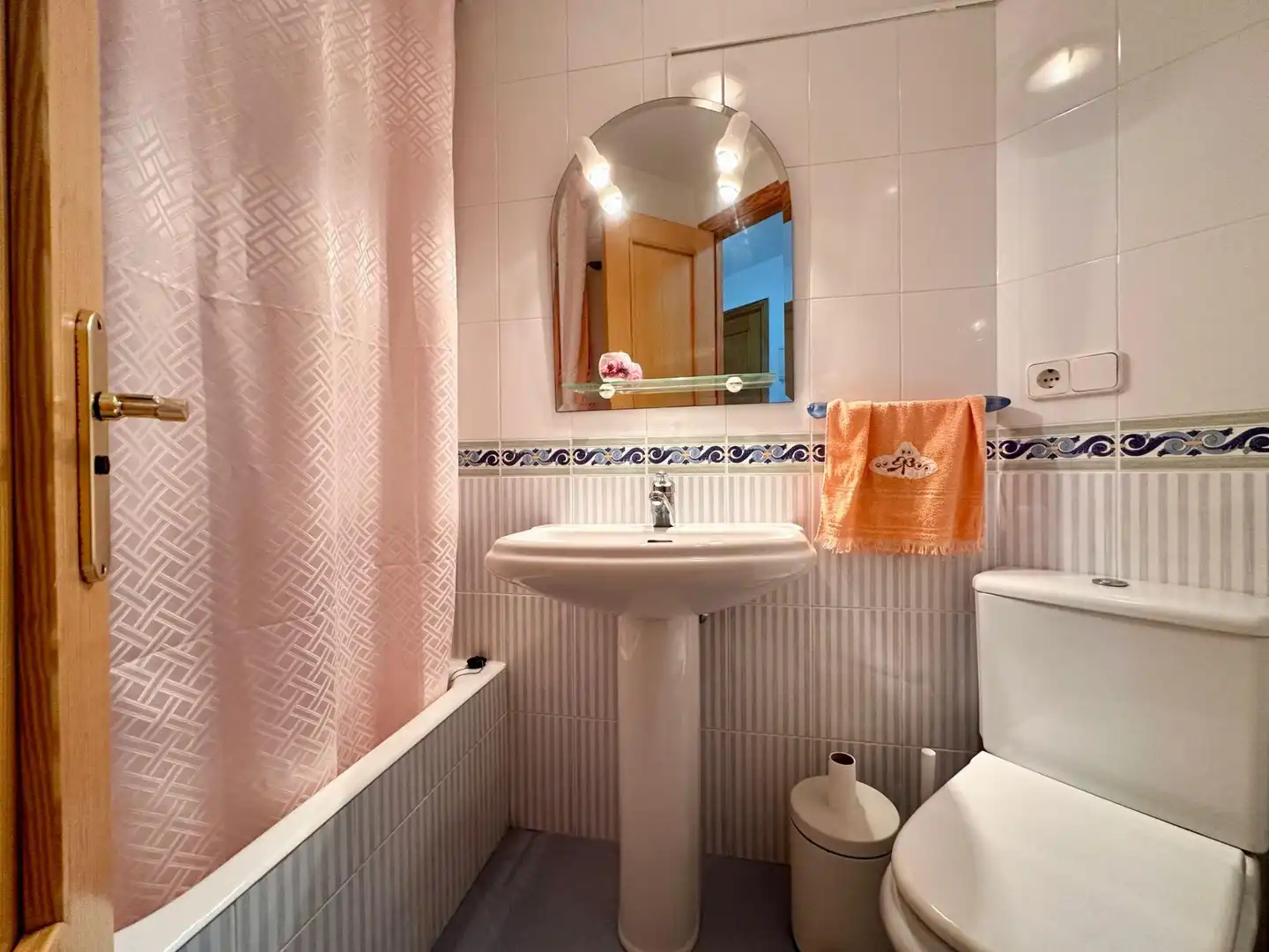 Piso de alquiler en Aguadulce Sur