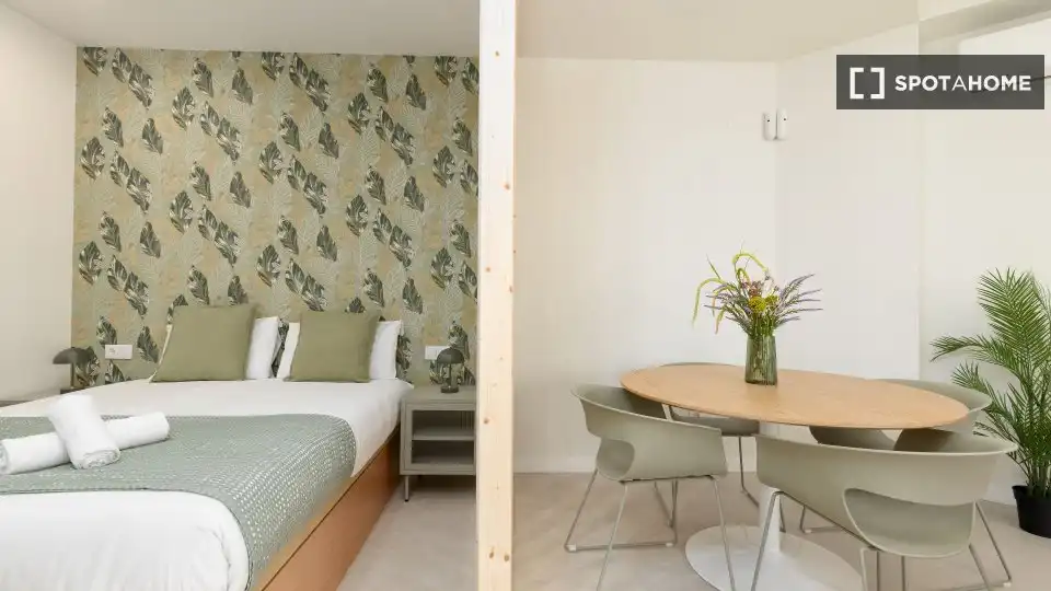 Room in Nou Moles