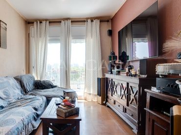 Piso con balcón en venta en Sant Martí