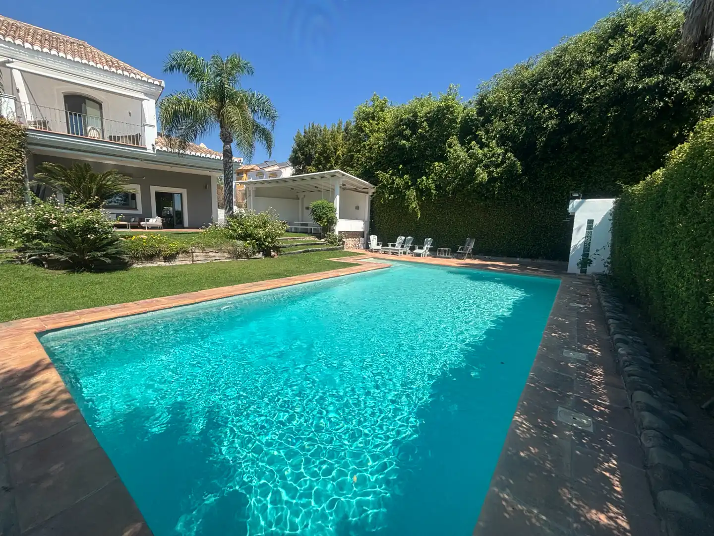 Piscina de Casa o chalet en venta en Marbella con Aire acondicionado, Jardín privado y Terraza