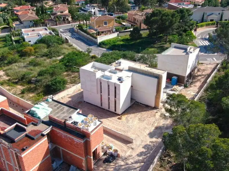 Chalet con piscina en venta en Urbanizaciones, imagen 17