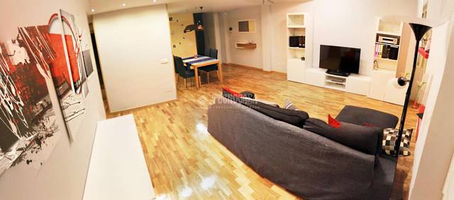 Piso en Venta en Cuatro Caminos - Azca