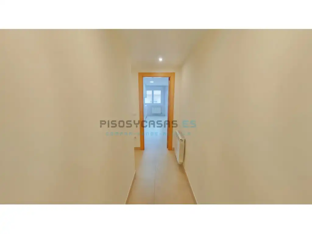 Flat for sale in Tauste  with Air Conditioner, Oven and Washing machine