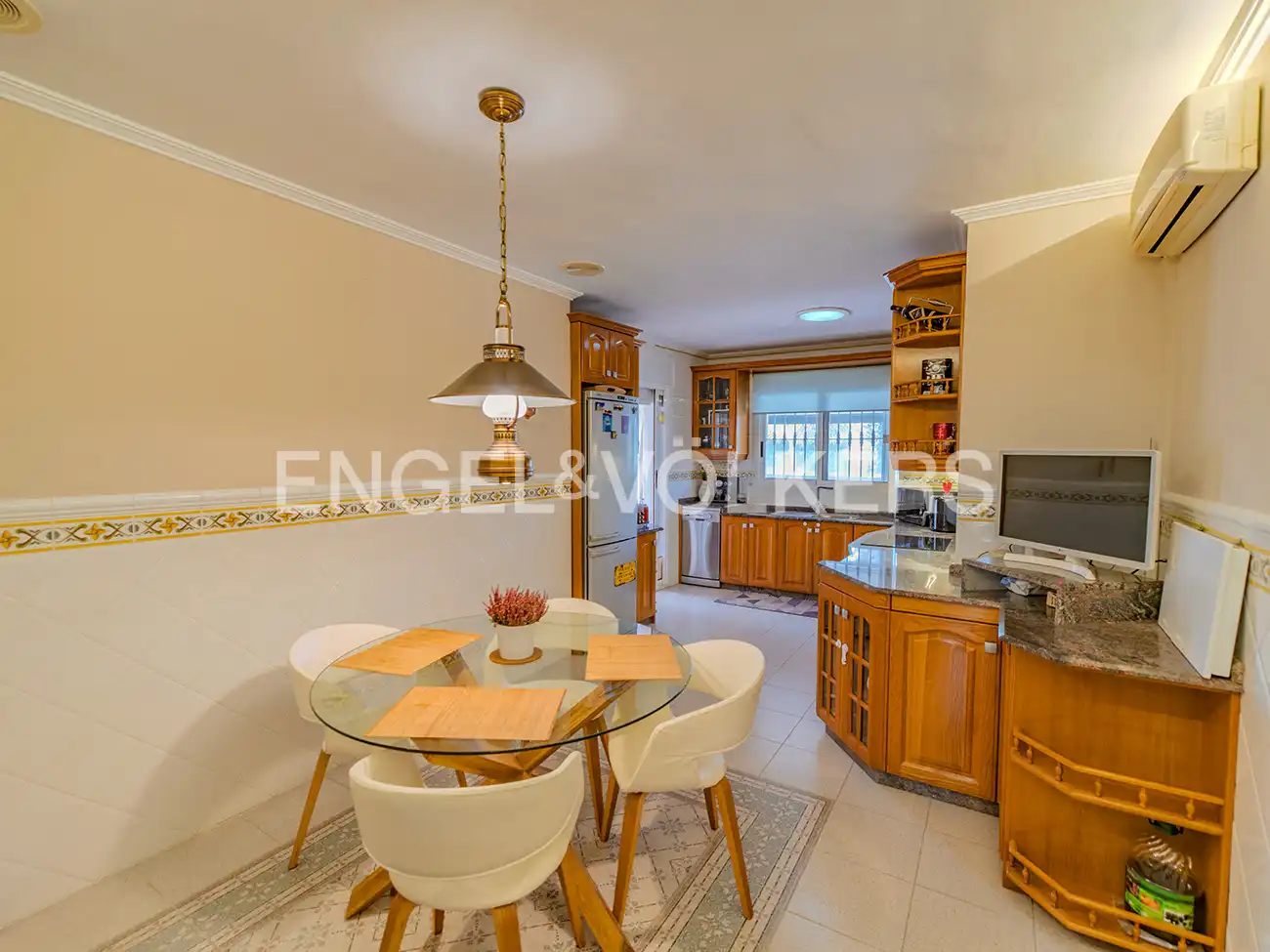 Kitchen of Houses for sale in San Vicente del Raspeig / Sant Vicent del Raspeig  with Air Conditioner, Heating and Private garden