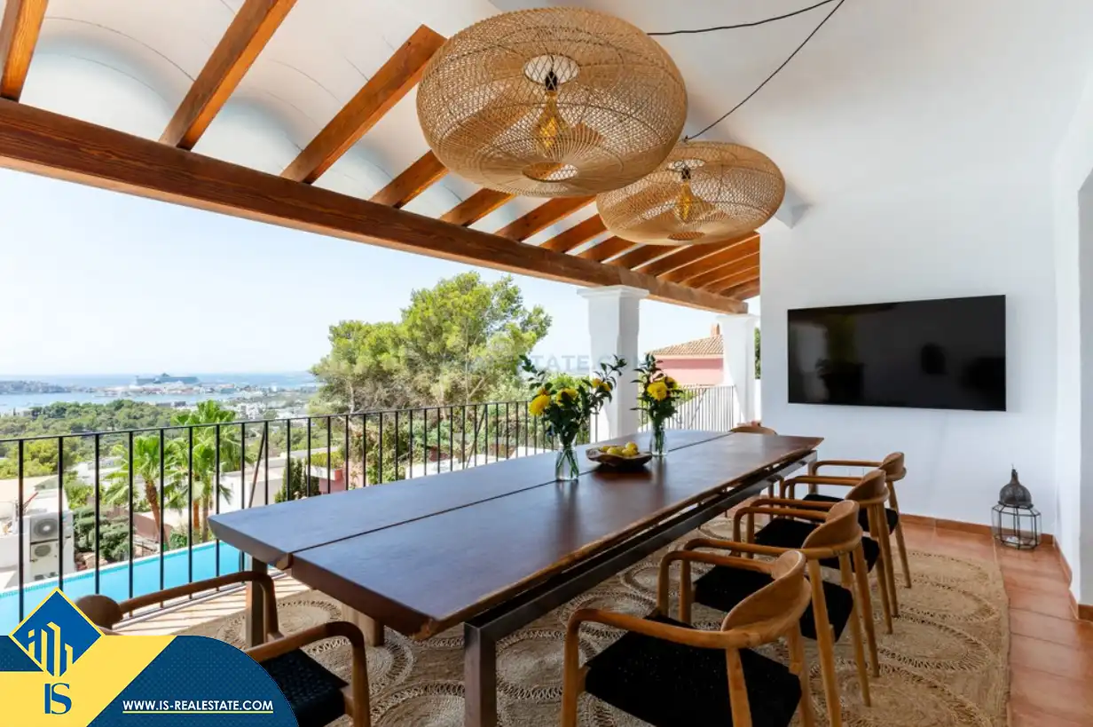 Menjador de Casa o xalet en venda en Santa Eulària des Riu amb Aire condicionat, Calefacció i Jardí privat