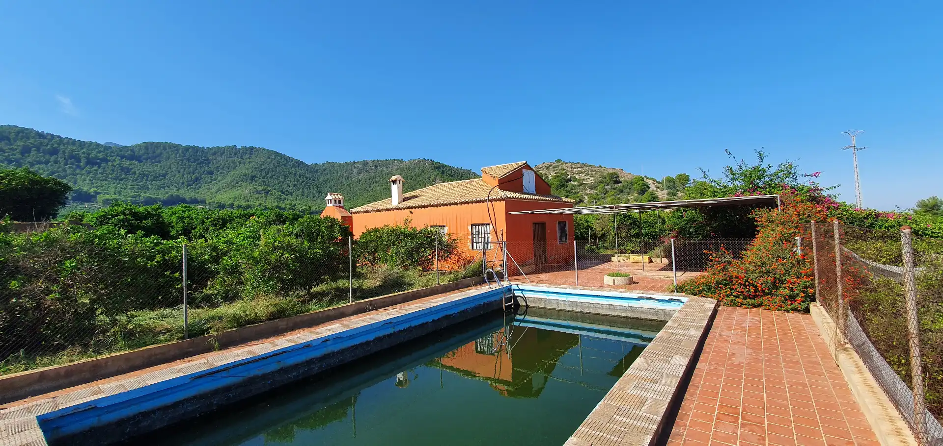Piscina de Finca rústica en venda en Tavernes de la Valldigna amb Calefacció, Jardí privat i Terrassa