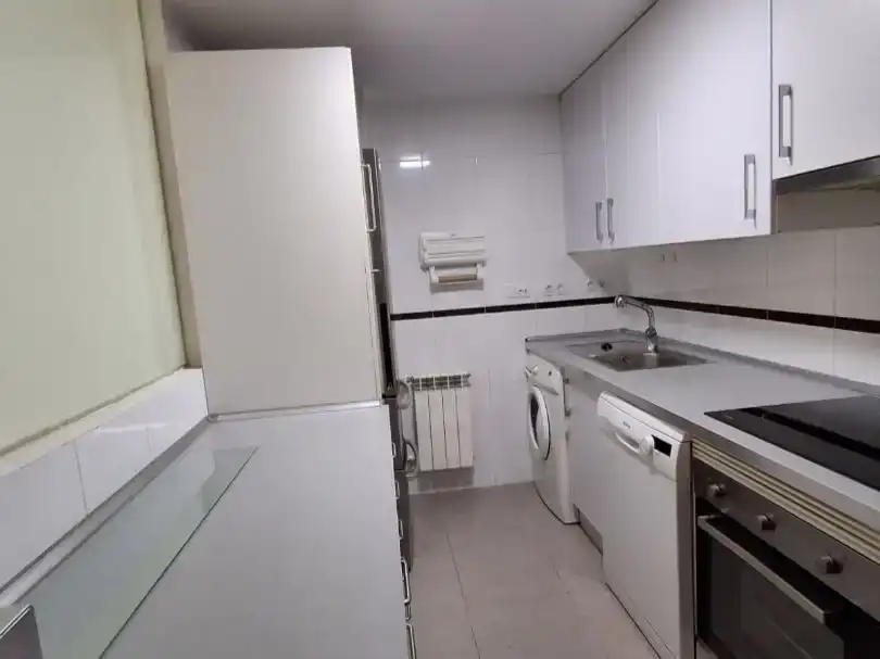 Kitchen of Flat for sale in  Madrid Capital  with Air Conditioner and Swimming Pool