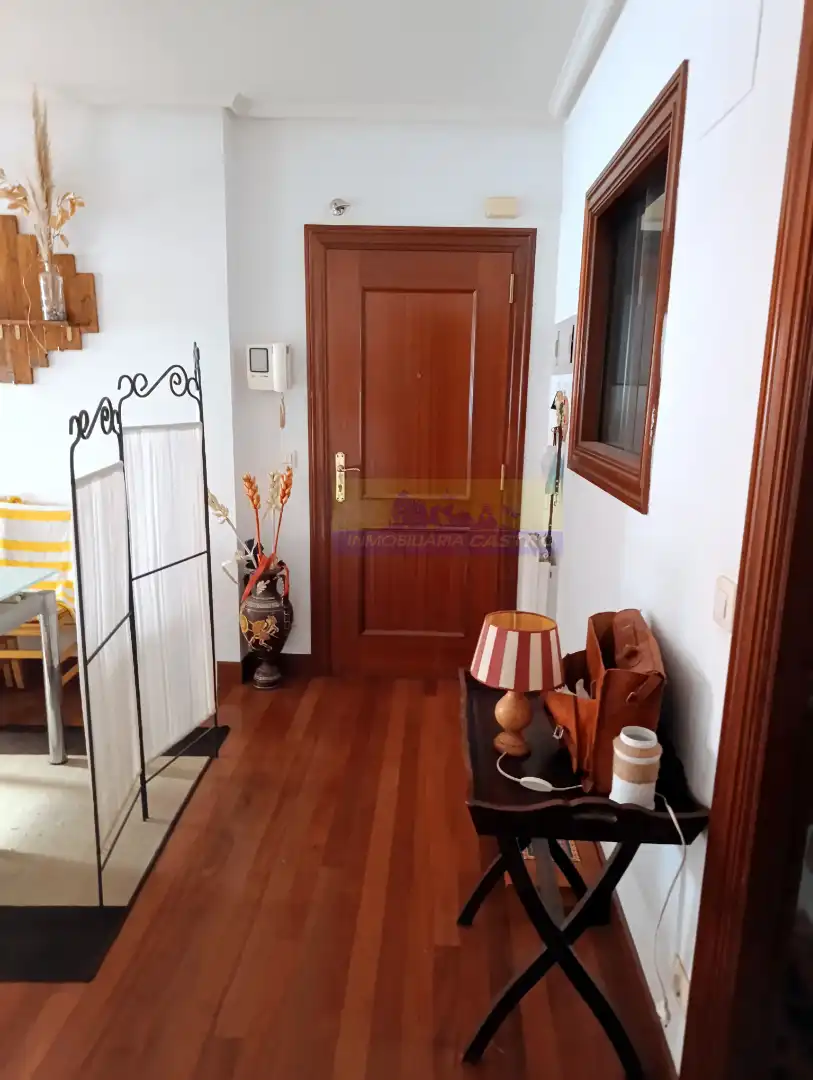 Ground floor for rent in Calle Poeta Jose Hierro, Centro