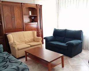 Living room of Flat to rent in Salamanca Capital  with Heating and Balcony