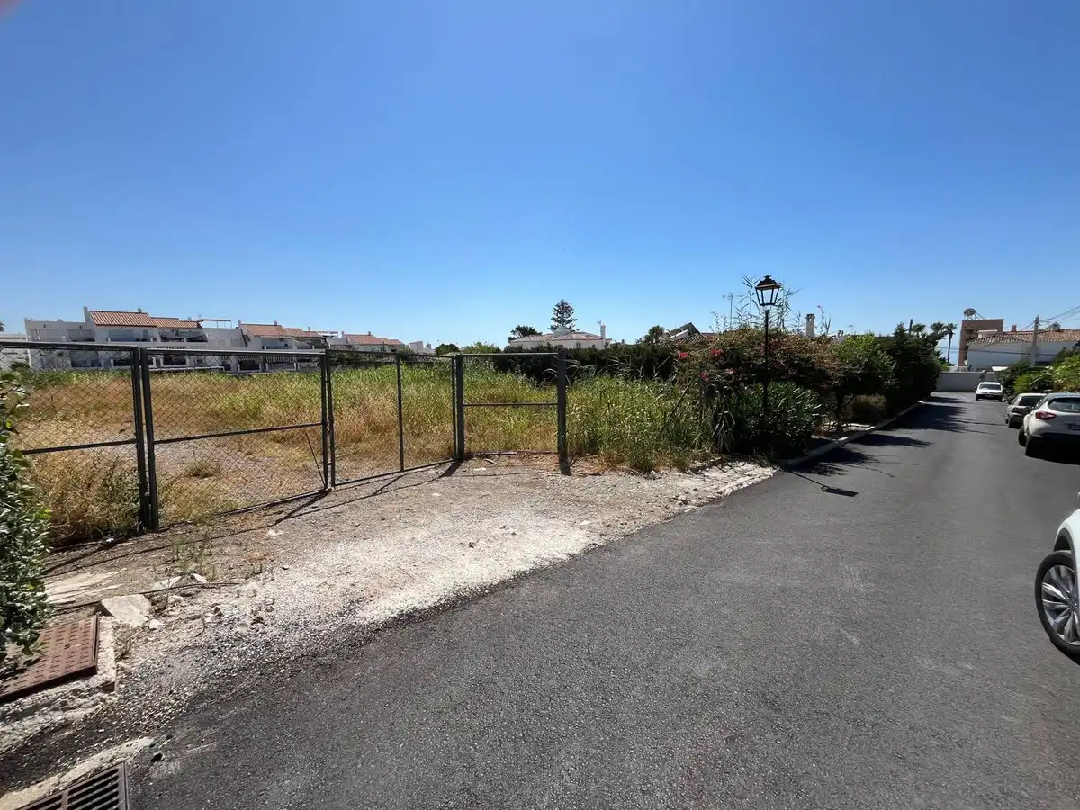 Terreny residencial en venda a Avenida del Arte 14, imagen 3