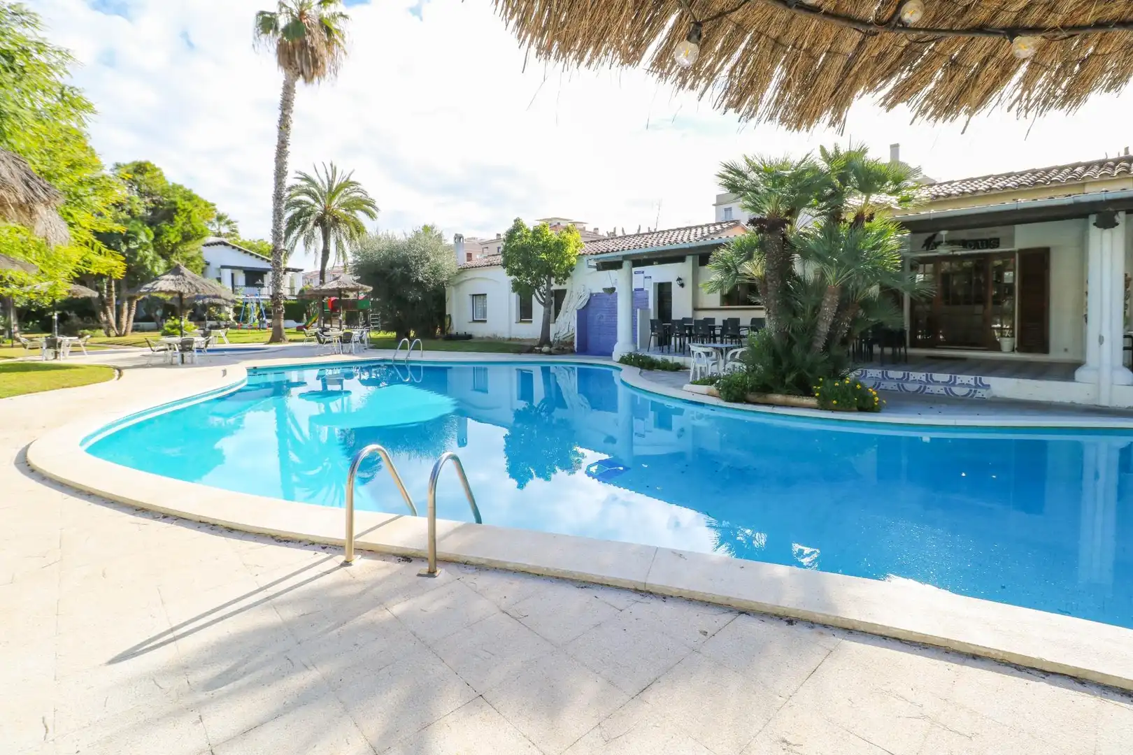Piscina de Casa o chalet de alquiler en Calafell con Aire acondicionado, Parquet y Terraza