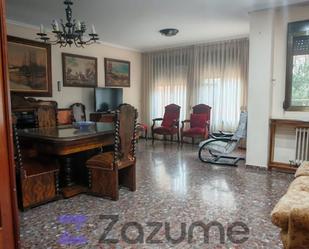 Living room of Flat to rent in Requena  with Terrace, Furnished and Oven