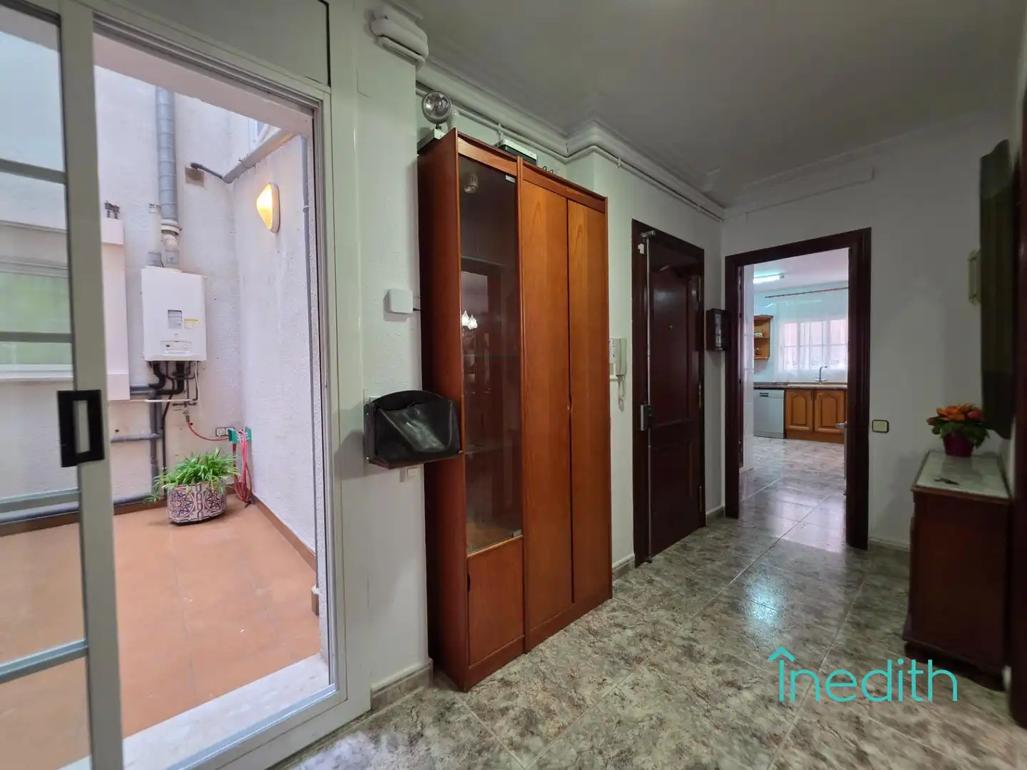 Wohnung zum Verkauf in Cubelles mit Heizung, Privatgarten und Terrasse