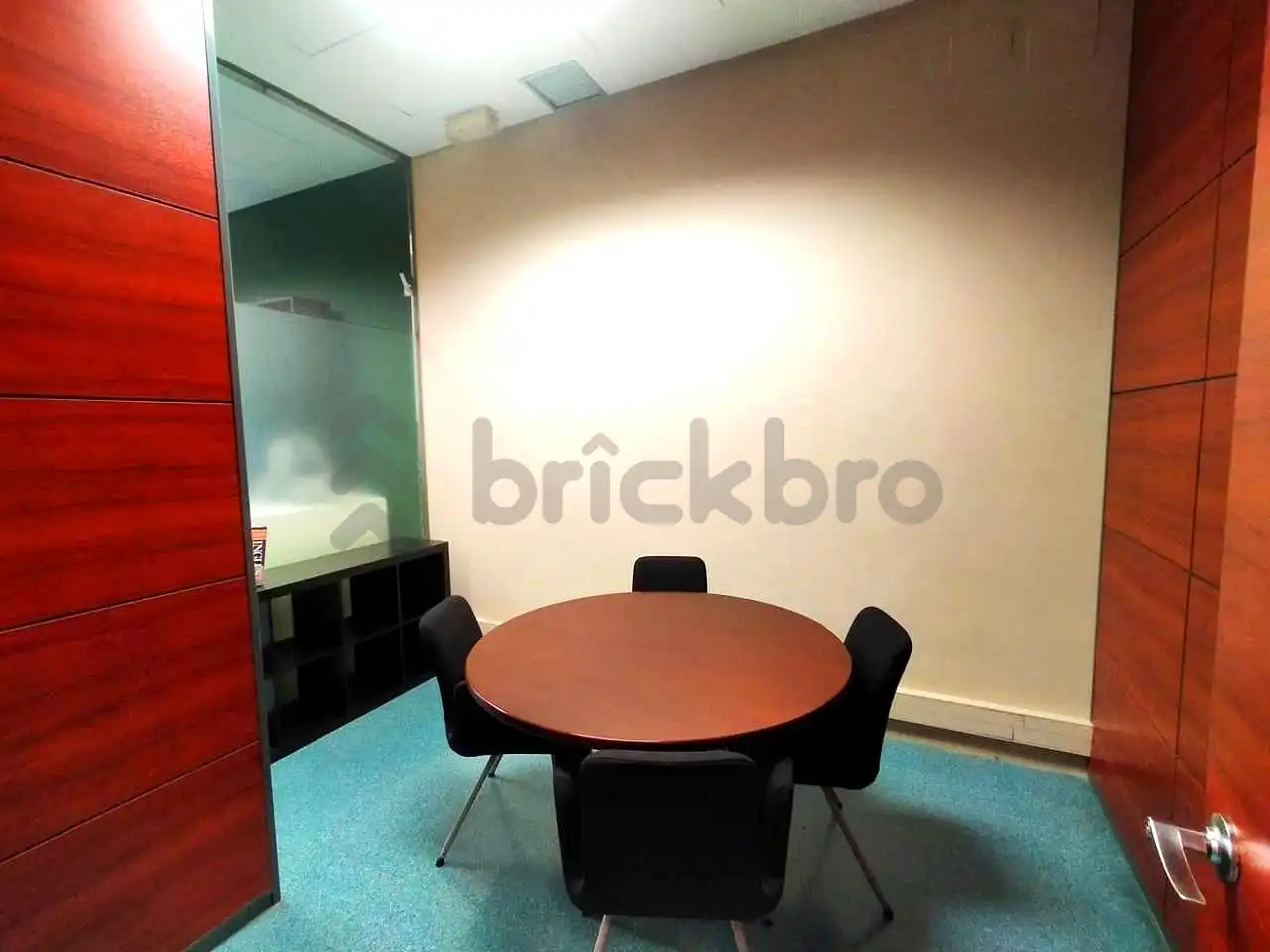 Commercial properties for sale in Barcelona  with Air Conditioner