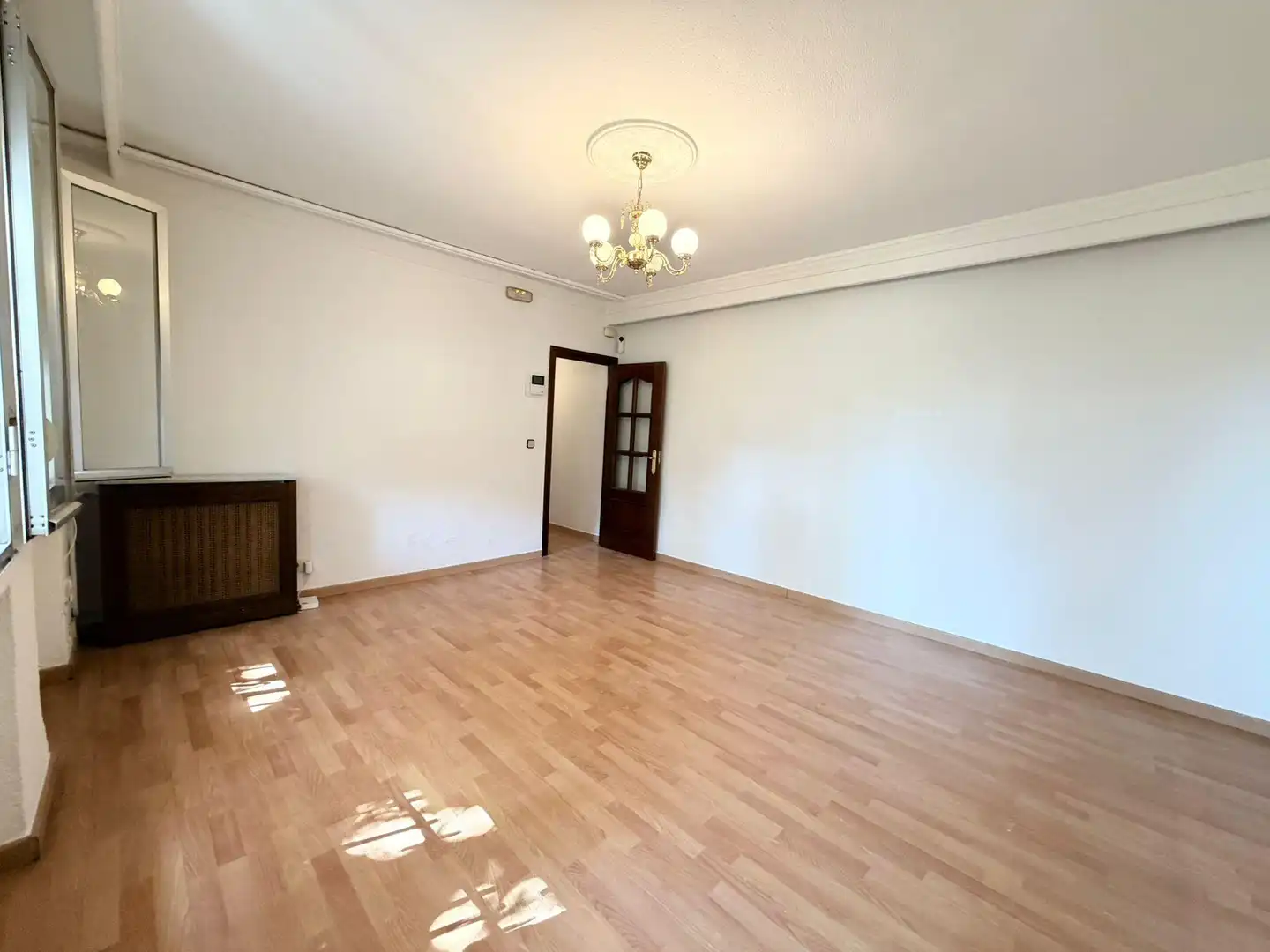 Sala de estar de Piso en venta en Madrid con Calefacción, Jardín privado y Parquet