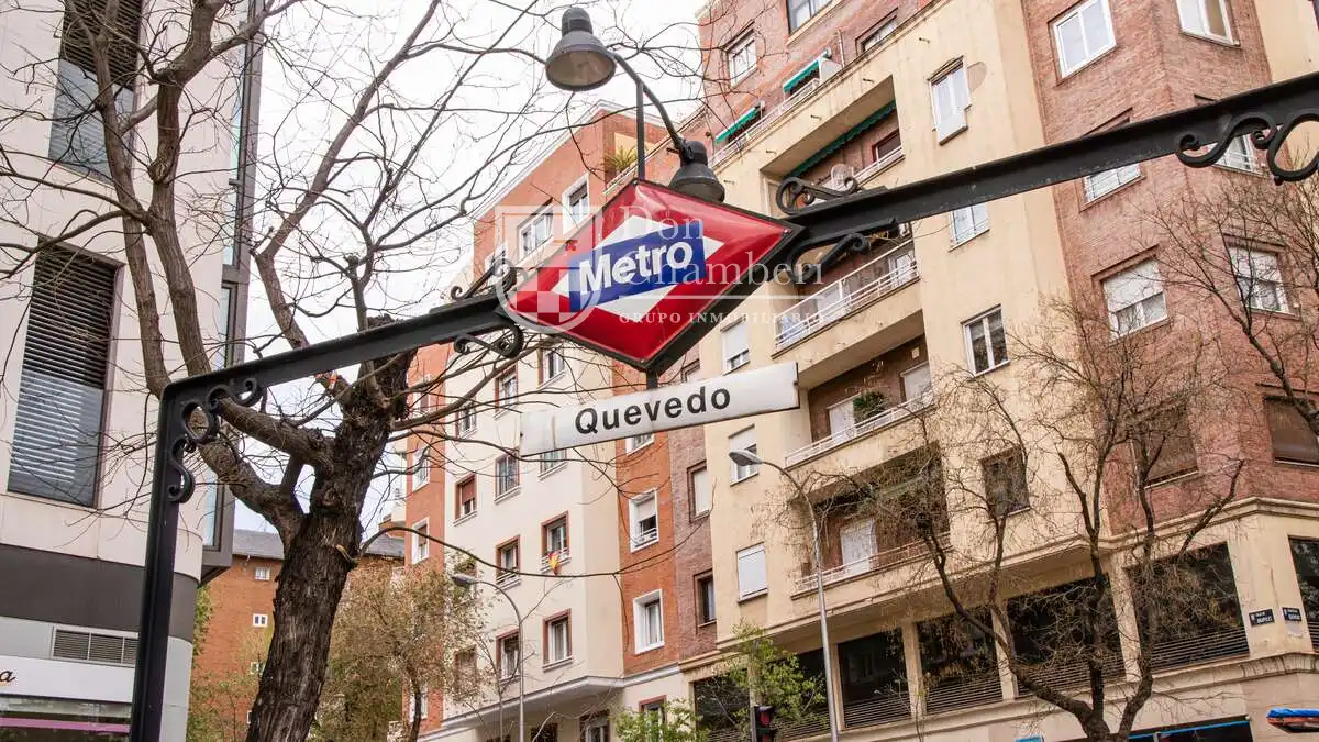 Exterior view of Flat for sale in Madrid  with Heating, Storage room and Balcony