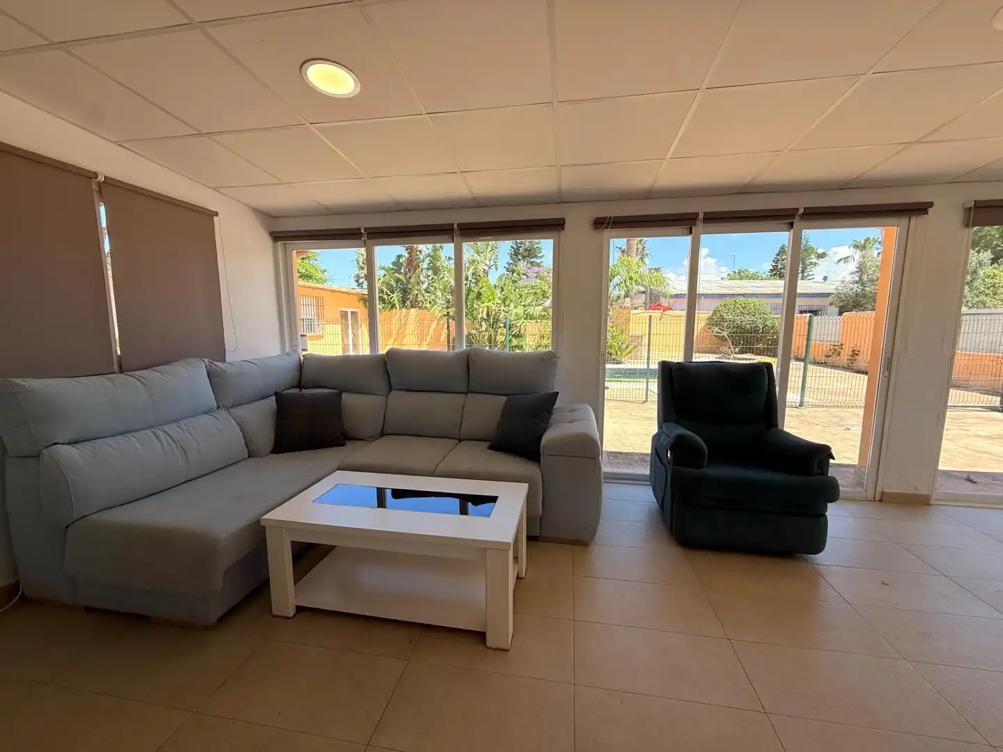 Sala d'estar de Casa o xalet en venda en Chiclana de la Frontera