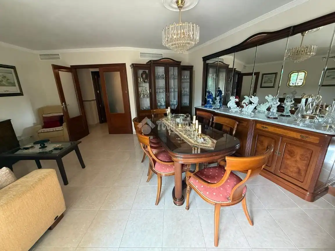 Comedor de Piso en venta en Estepona con Balcón