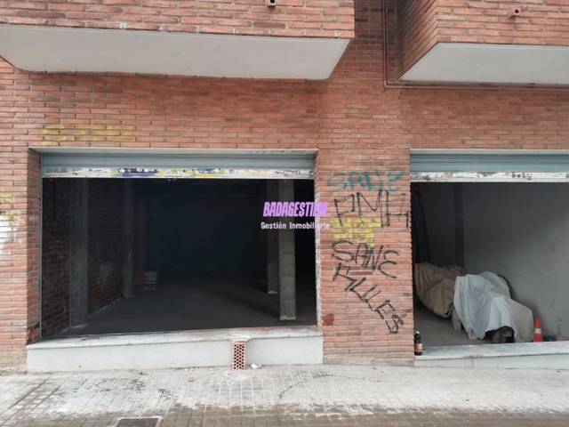 Local comercial en Alquiler en  Carrer Torrent De La Font en Morera