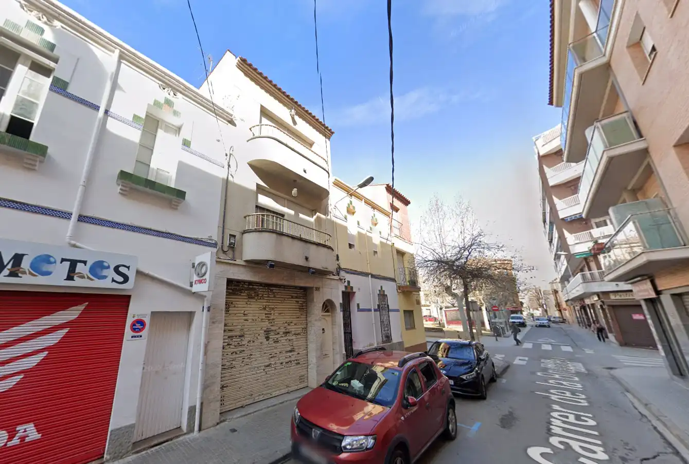 Terraced house for sale in Carrer de la Bruguera 307, imagen 2