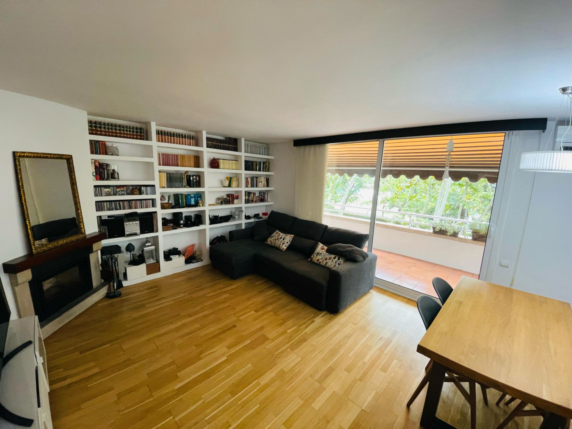 Casa adosada en venta en Carrer Esperanto, Molins de Rei