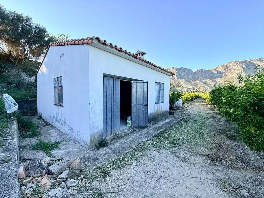 Vista exterior de Finca rústica en venda en Sanet y Negrals amb Calefacció i Jardí privat
