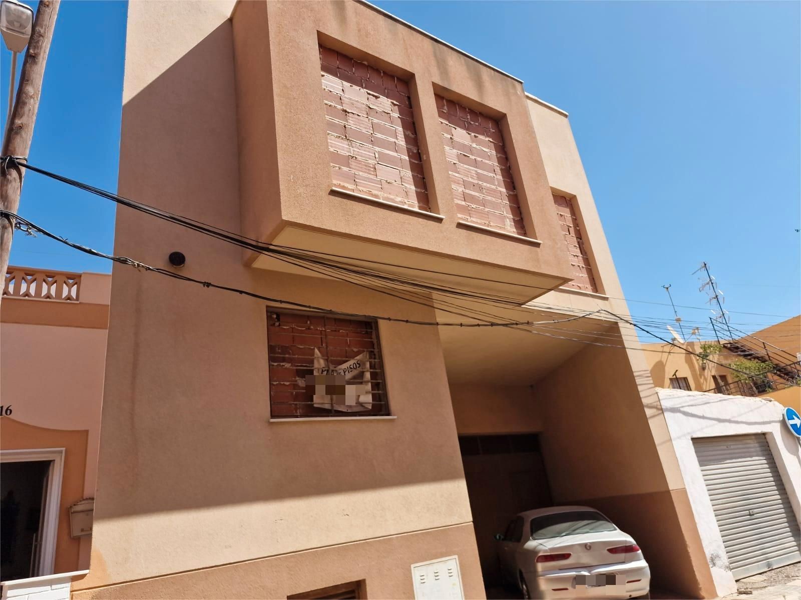Exterior view of Flat for sale in  Almería Capital  with Community pool