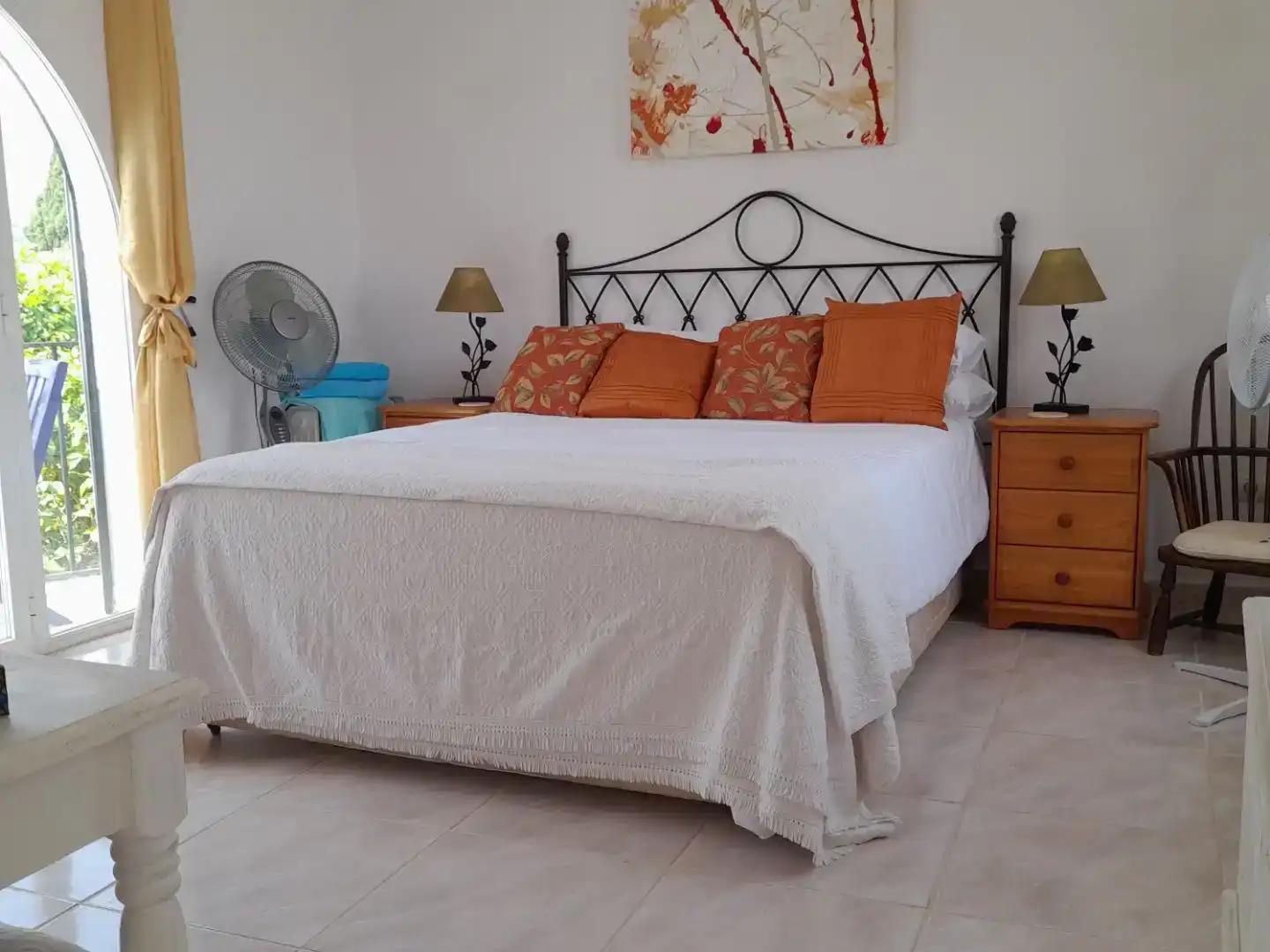 Dormitori de Casa o xalet en venda en Orba amb Aire condicionat, Piscina i Balcó