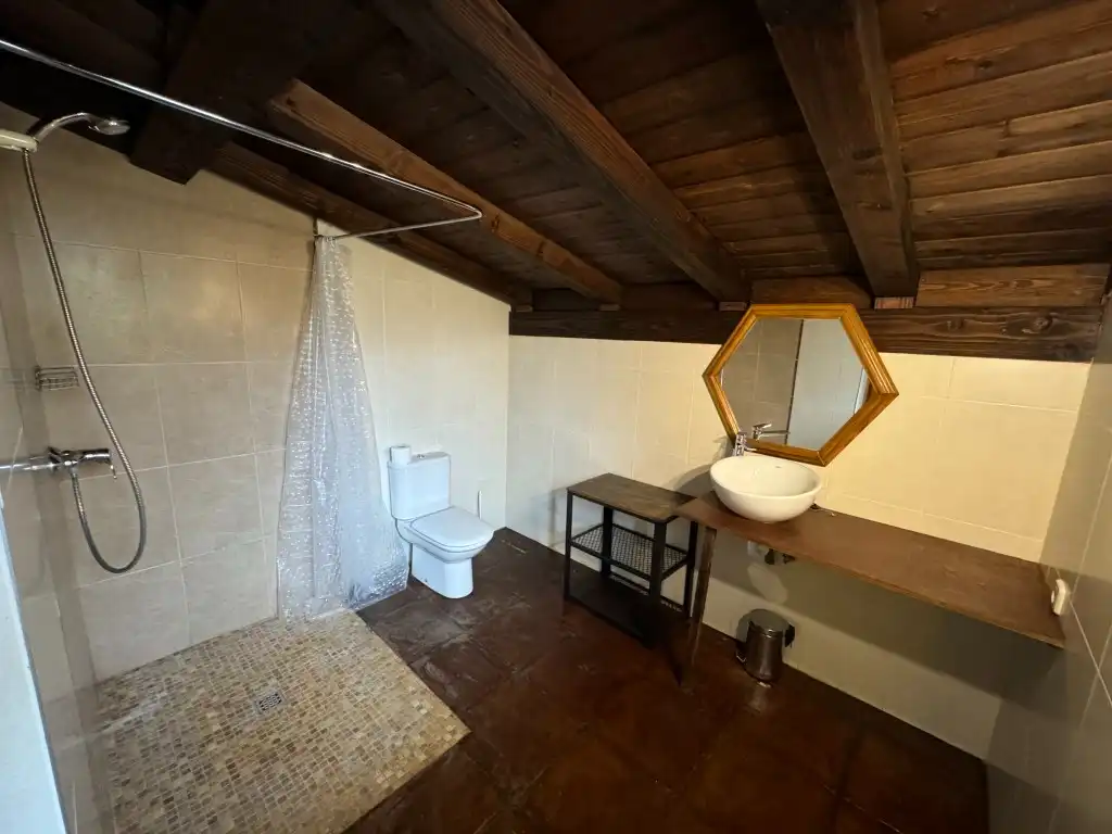 Baño de Finca rústica de alquiler en Aizarnazabal con Calefacción, Terraza y Trastero