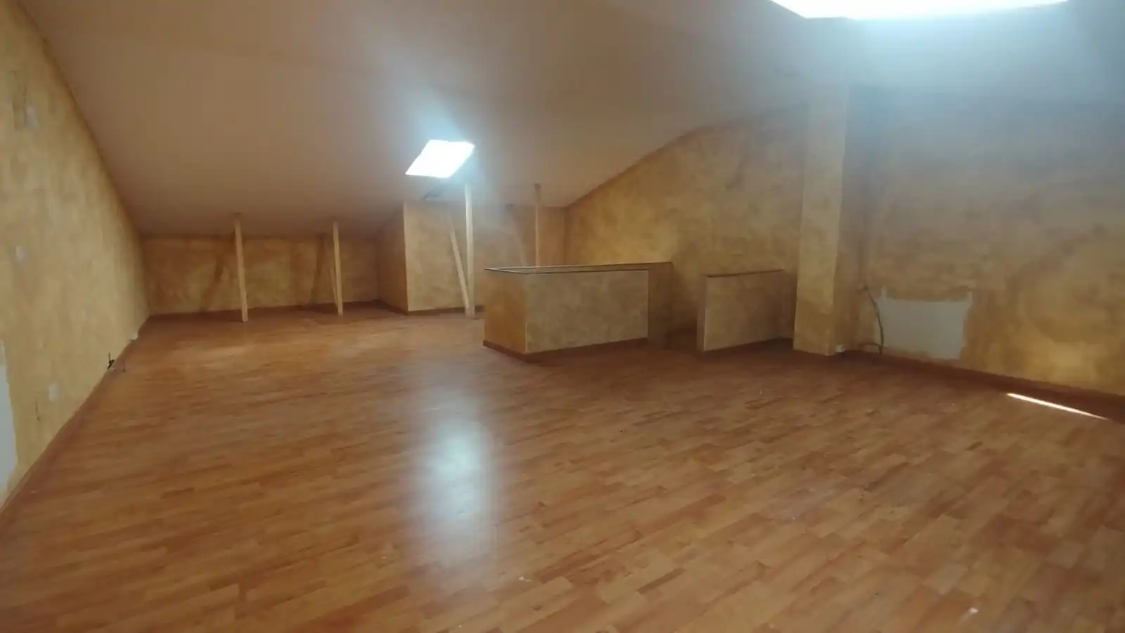 Casa adosada en venda en Uceda amb Calefacció, Jardí privat i Parquet
