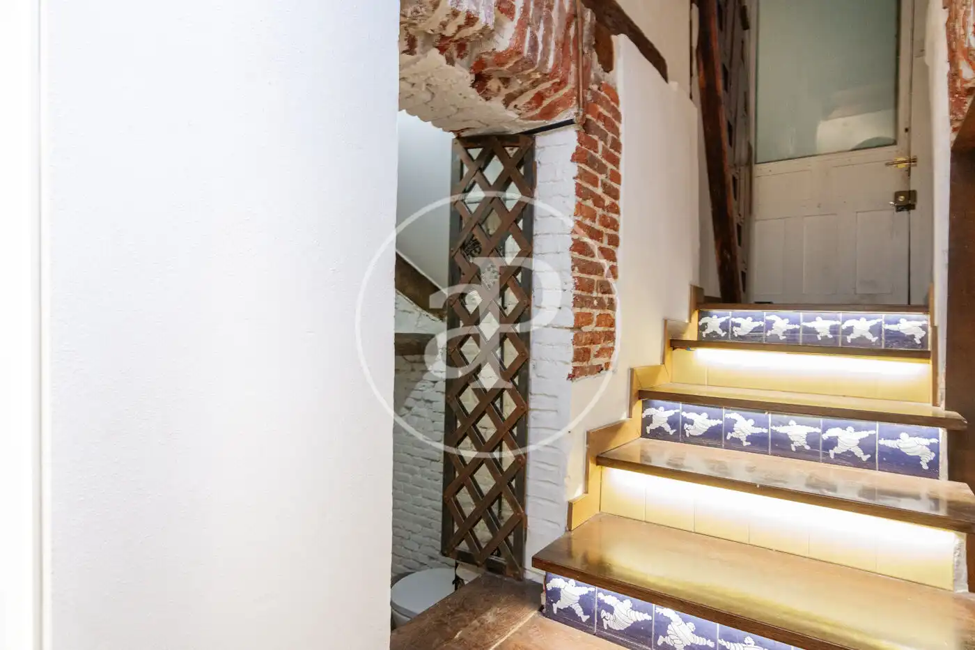 Flat for sale in Madrid  with Heating and Furnished