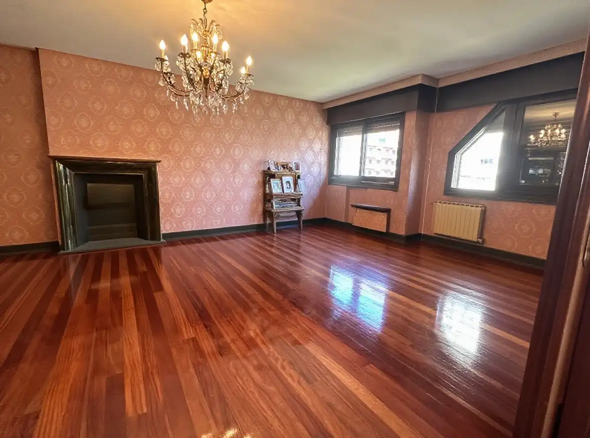 Sala de estar de Piso en venta en  Logroño con Calefacción, Parquet y Terraza