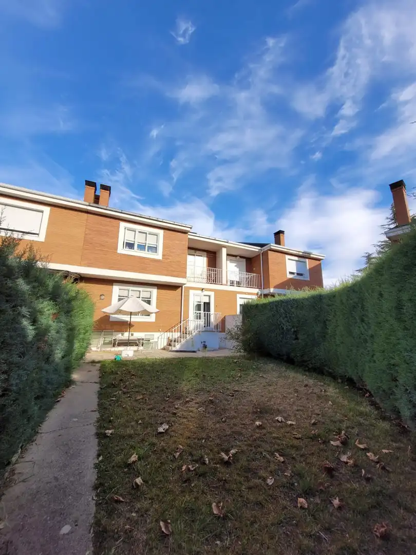Adossat amb terrassa en venda a Santa Marta de Tormes, imagen 38