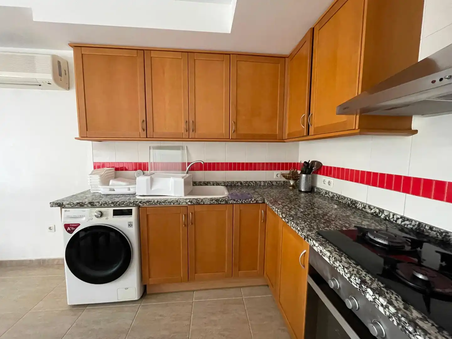 Cuina de Apartament en venda en Moncofa amb Aire condicionat, Terrassa i Moblat