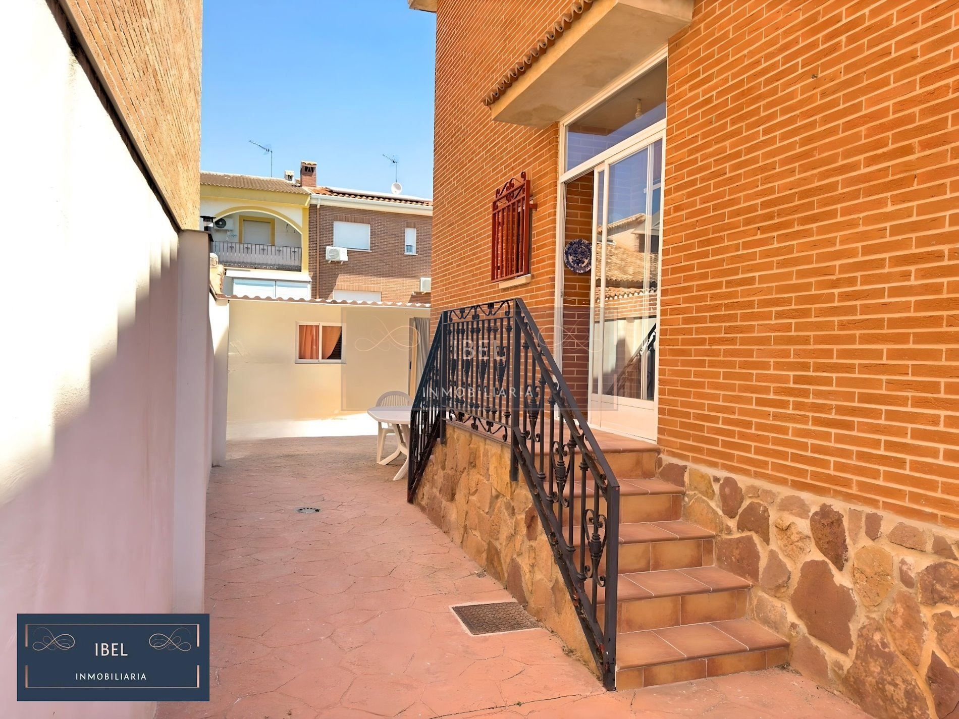Exterior view of Single-family semi-detached for sale in Meco  with Heating