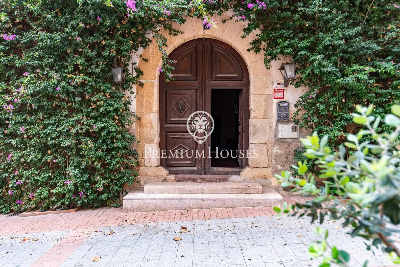 Casa o chalet en venta en Vinyols i els Arcs con Jardín privado, Terraza y Trastero