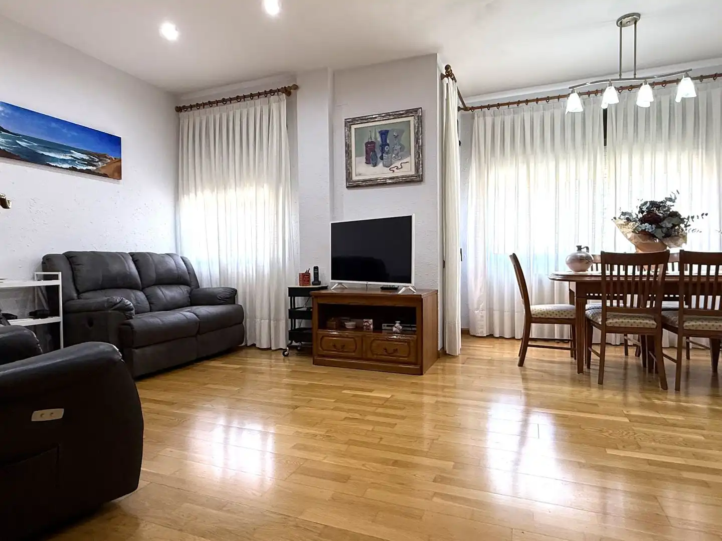 Wohnzimmer von Wohnung zum Verkauf in Sant Boi de Llobregat mit Heizung, Parkett und Terrasse