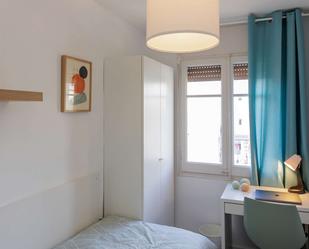 Bedroom of Flat to share in L'Hospitalet de Llobregat  with Air Conditioner and Terrace