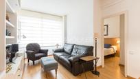Living room of Apartment for sale in  Barcelona Capital  with Air Conditioner, Heating and Parquet flooring