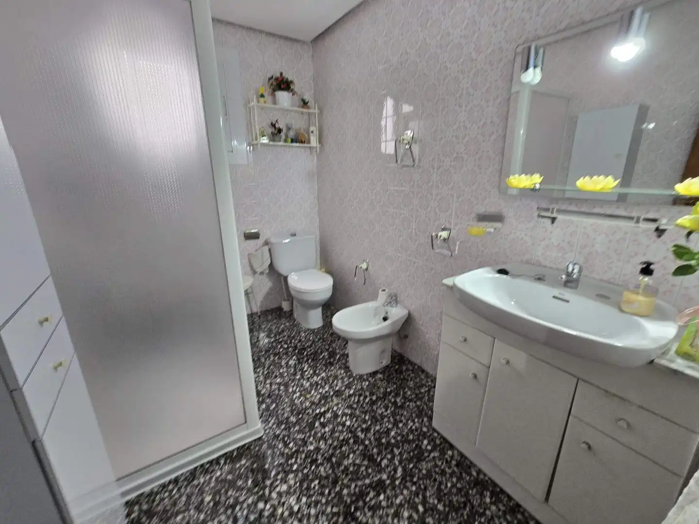 Bathroom of Flat for sale in Elche / Elx  with Air Conditioner and Balcony